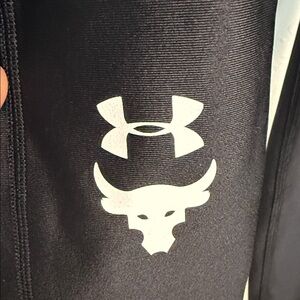 Under Armour Women’s Compression Heatgear Black Athletic Leggings
